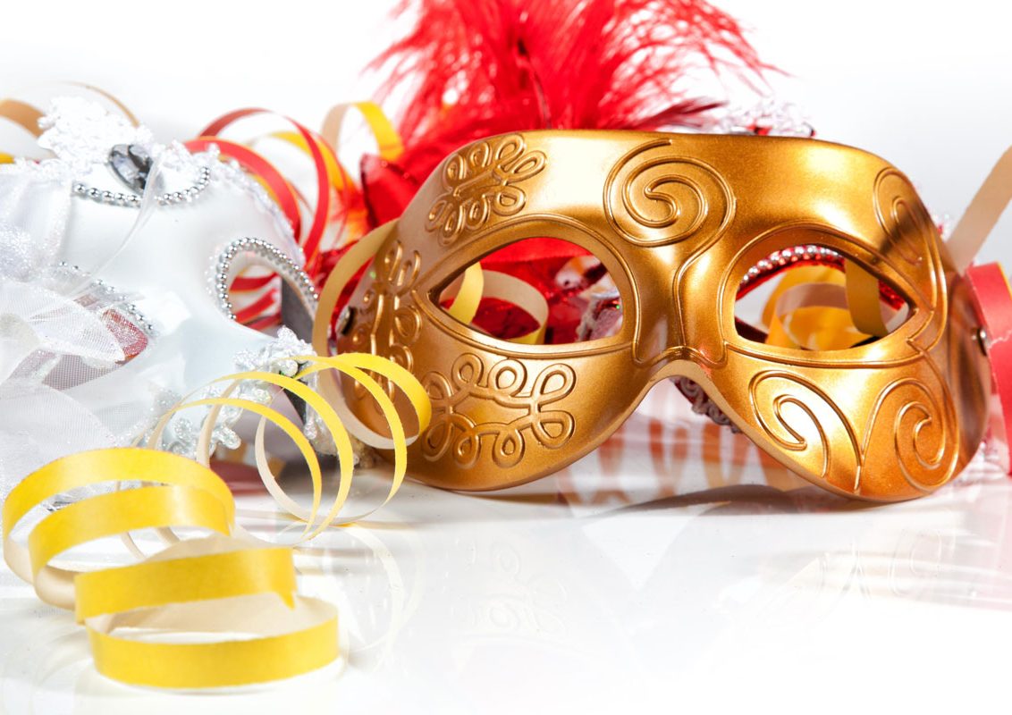 αποκριάτικα σιροπιαστα γλυκά